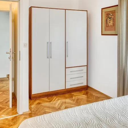 House Viola プーラ