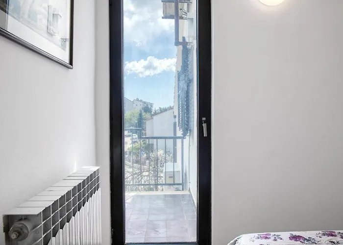House Viola By Istra Vacation Holiday home Pula