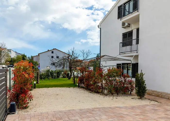 House Viola By Istra Vacation Holiday home Pula